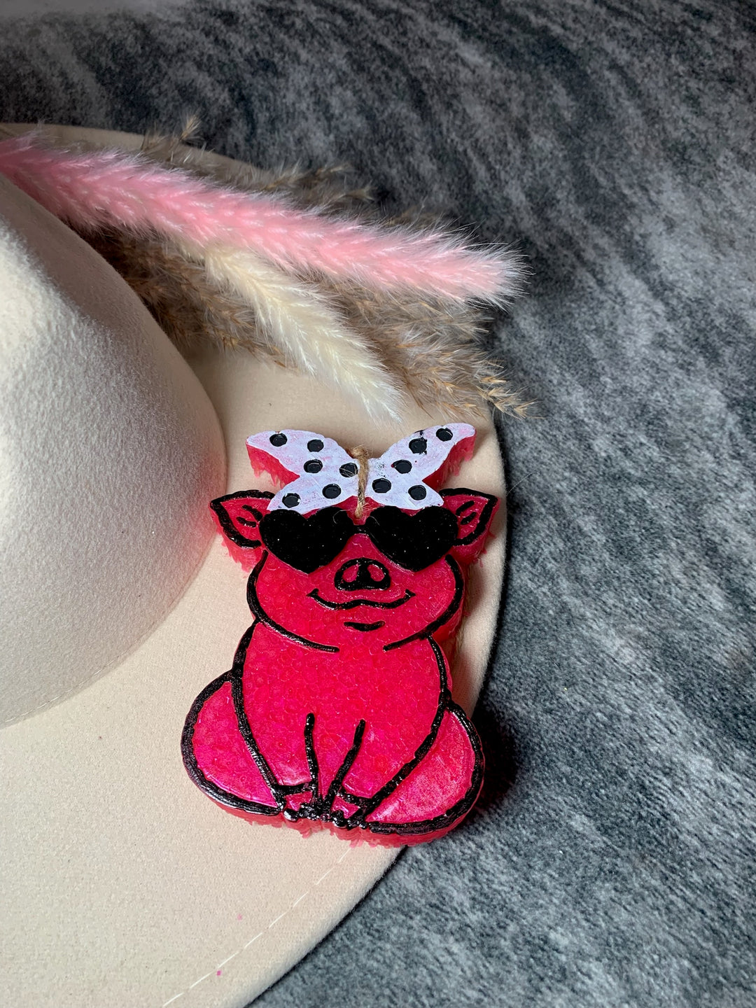 Piggy with Bow Freshie