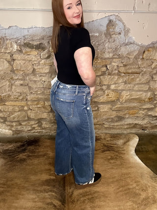 Wide leg baggy cropped jeans