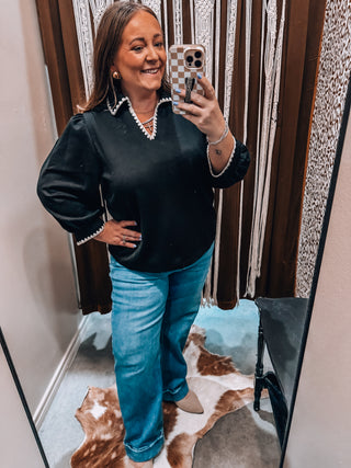 Black Scallop Lace Trim V-Neck 3/4 Sleeve Top