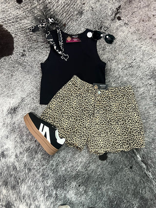 Mid Rise Leopard Twill Shorts with Scallop Hem