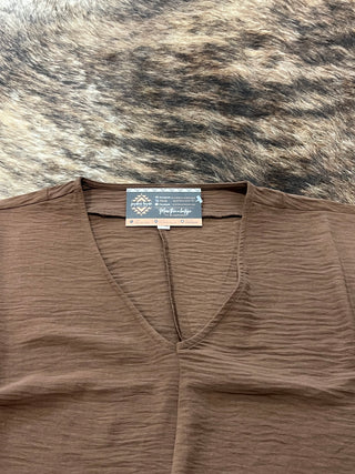 Woven Airflow V-Neck Short Sleeve Top — Brown