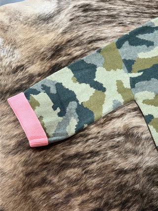 BiBi plus size soft camo sweater with pink contrast neckline and roll up sleeves, photo 6