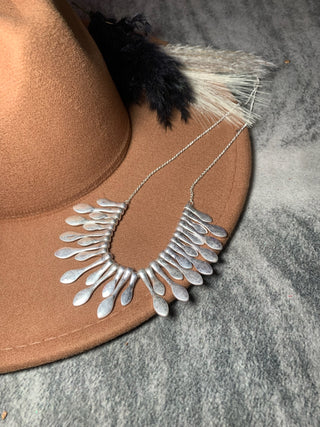 Metal Petal Bib Necklace - Jayden Layne