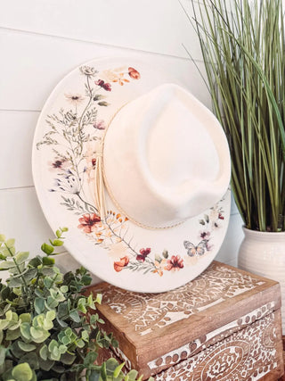 Floral print heart hat in vegan suede, beige and ivory options