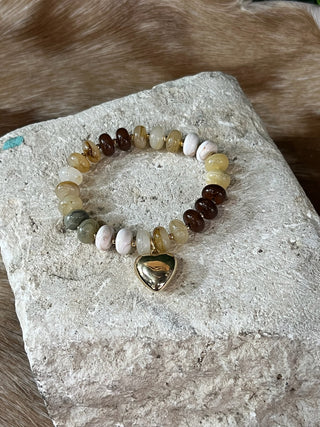 Heart charm mixed marble resin beaded bracelet in gold and beige