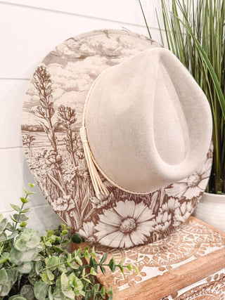 Engraved wildflower felt hat in stone