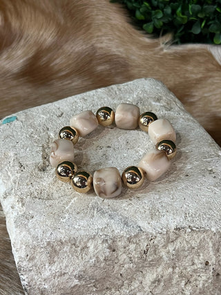 Chunky tortoise and gold bead stretch bracelet set