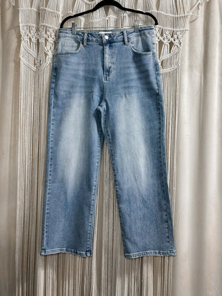 Alexie Straight Leg Cropped Jeans