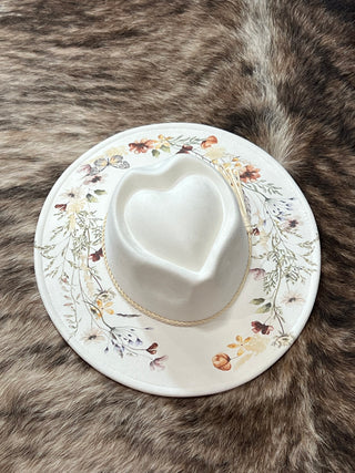 Floral Print Engraved Heart Hat - Beige & Ivory