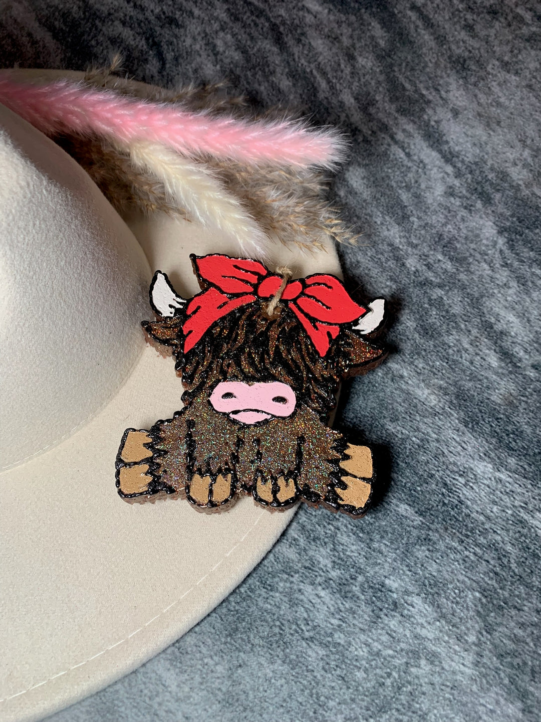Highland Cow with Bow Freshie