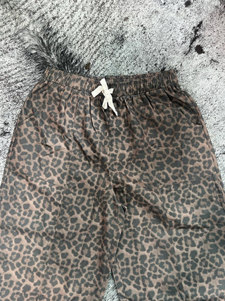 Leopard Print Balloon Style Pull Up Pants