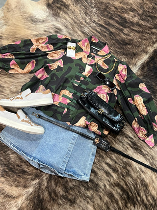 Pine Floral Print Puff Sleeve Button-Up Blouse