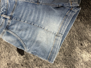 Curvy Risen Slouchy Shorts with Flap Back Pockets — Light