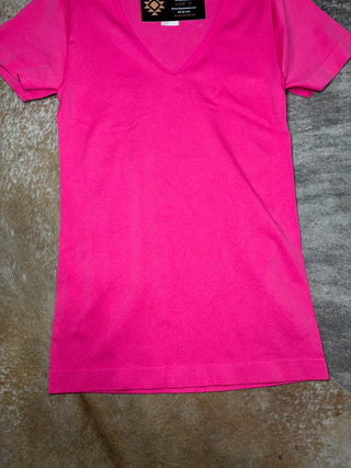 Seamless hot pink v-neck short sleeve top