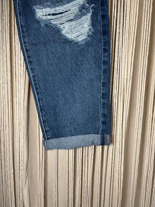 Missy mid-rise boyfriend ankle jean