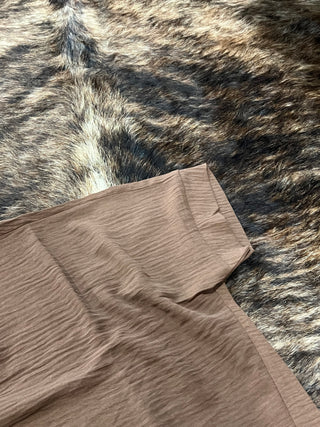 Woven Airflow V-Neck Short Sleeve Top — Brown
