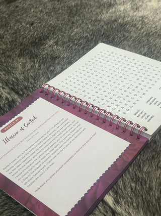 100 Days of Prayer for Women (Word Search Devotional)