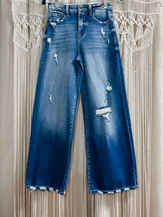 Wide leg baggy cropped jeans