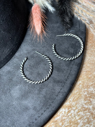 Western twisted hoop earrings