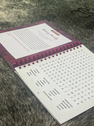 100 Days of Prayer for Women (Word Search Devotional)