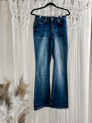 Classic mid-rise non distressed bootcut jeans - Jayden Layne