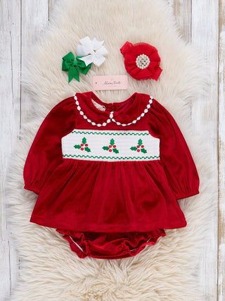 Baby girl red velvet smocked holly bloomers outfit, photo 3
