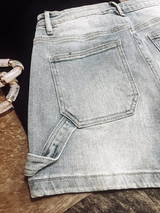 Light wash trouser shorts
