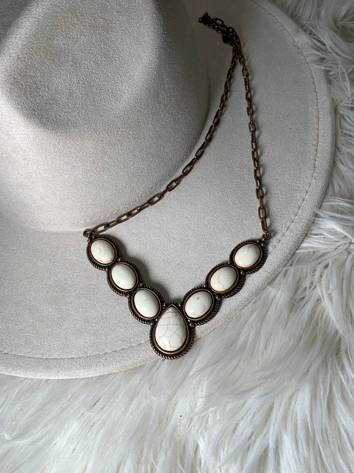 Cream stone copper necklace - Jayden Layne
