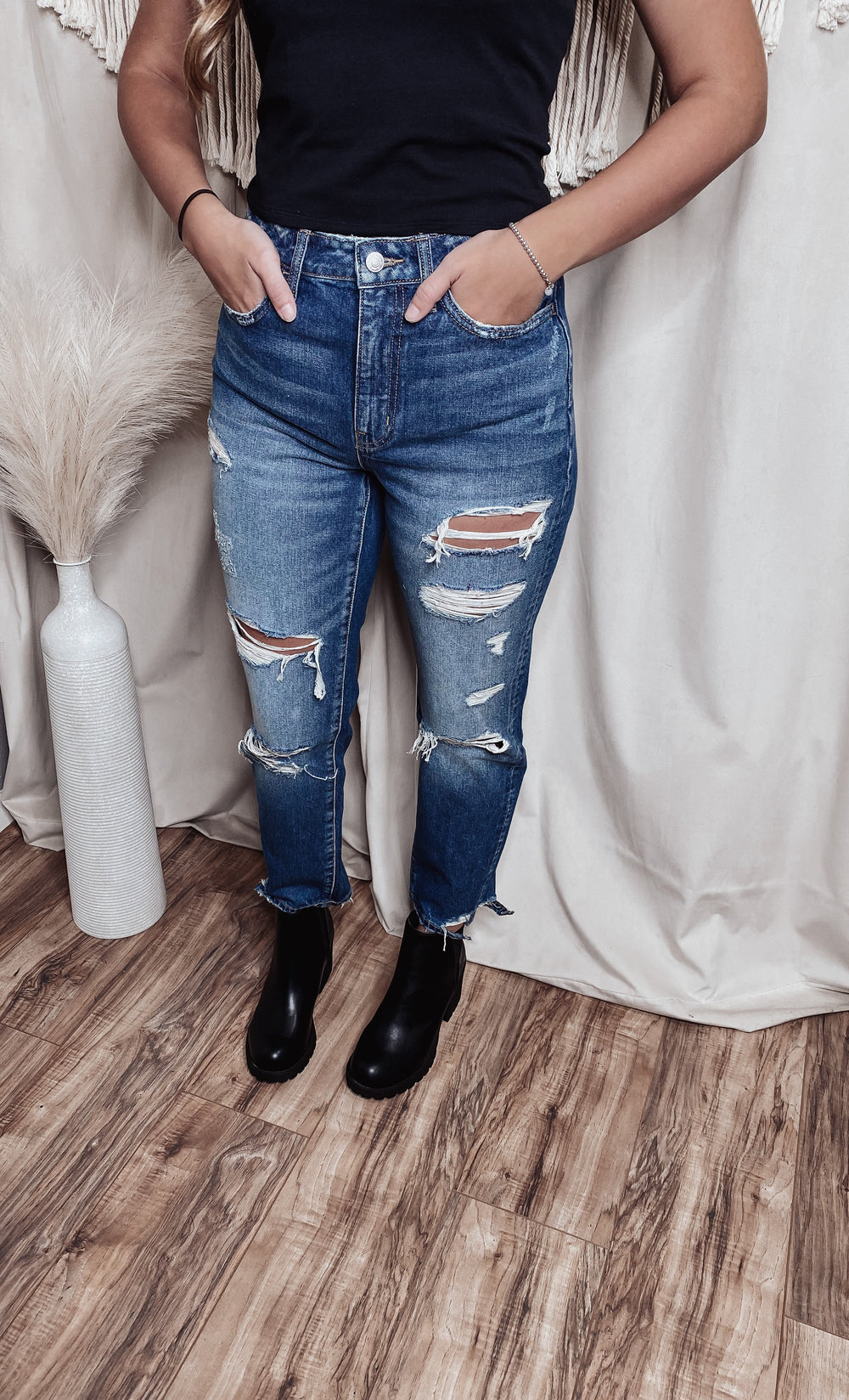 Straight leg mom jeans - Jayden Layne
