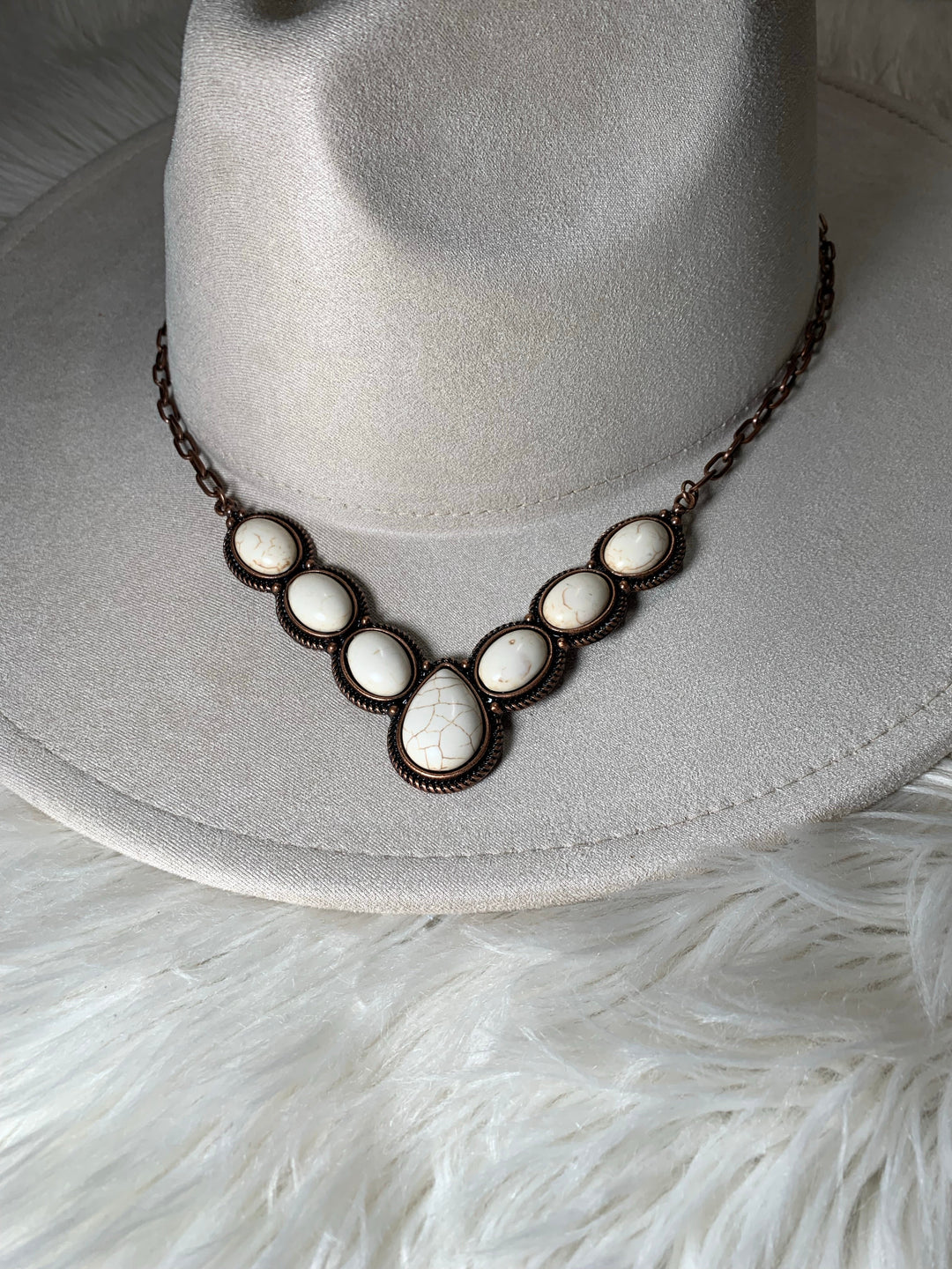 Cream stone copper necklace - Jayden Layne