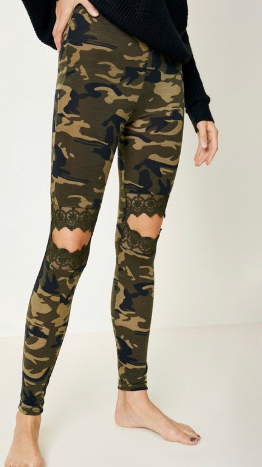 Girls’ Camo Leggings - Arrows, Bows & Lil Toes 