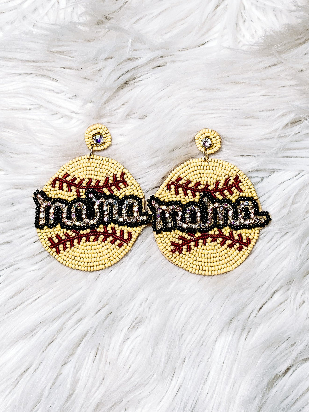 Mama softball seed bead earrings - Jayden Layne